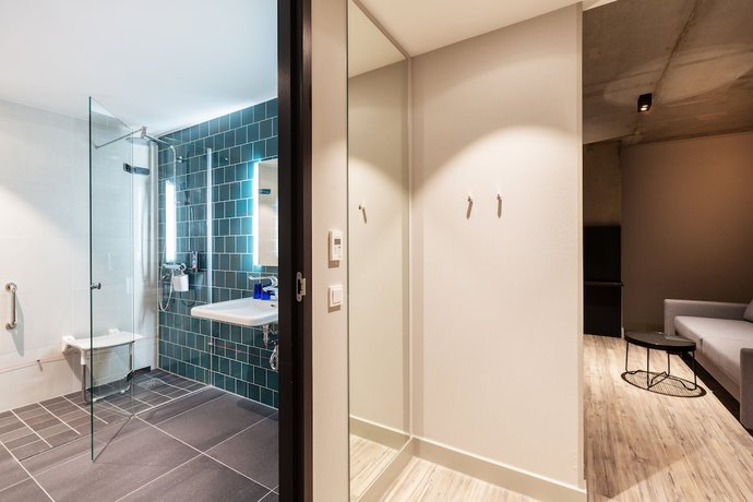 Imagen de la habitación del Hotel The Niu Fender. Foto 16