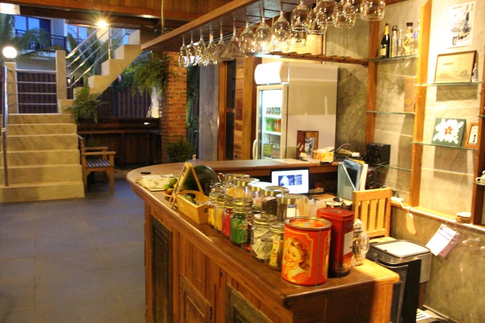 Imagen del bar/restaurante del Hotel The Noi Guesthouse Koh Lipe. Foto 3