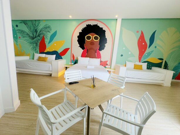 Imagen general del Hotel The Nomadic Design Hostel. Foto 7