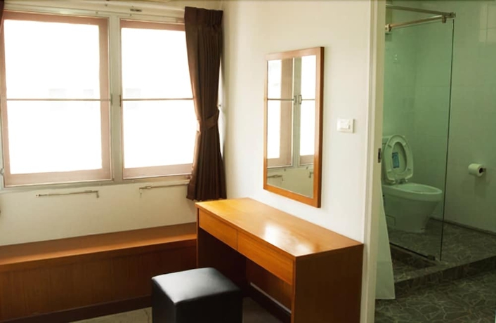 Imagen de la habitación del Hotel The Nook, Bangkok. Foto 13