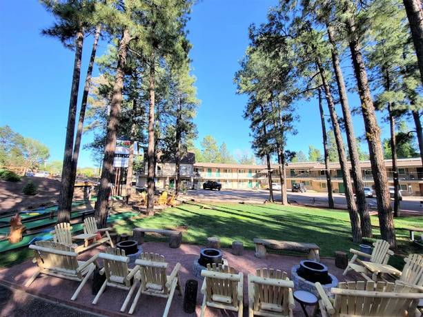 Imagen de los exteriores del Hotel The Nook Pinetop. Foto 20