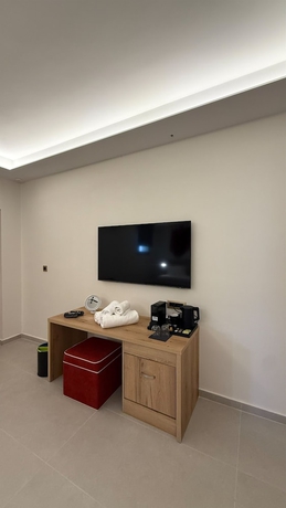 Imagen de la habitación del Hotel The Noverian Antama Organic Beach Resort Chania. Foto 11