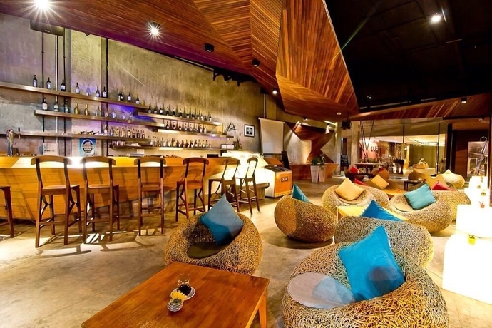 Imagen del bar/restaurante del Hotel The Now. Foto 3