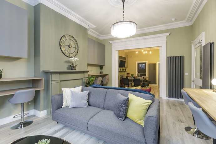 Imagen de los interiores del Hotel The Number 11 By The Warren Collection. Foto 10