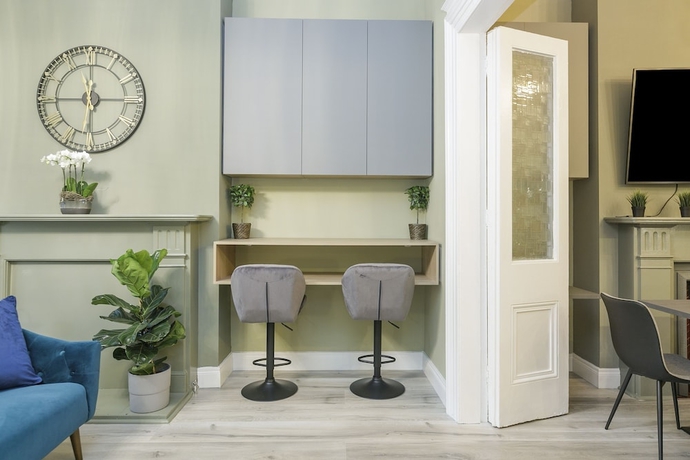 Imagen de los interiores del Hotel The Number 11 By The Warren Collection. Foto 16