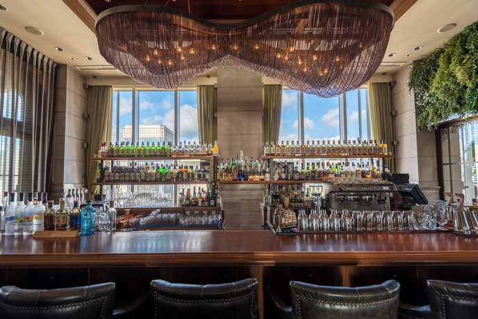 Imagen del bar/restaurante del Hotel The ORIENT. Foto 3