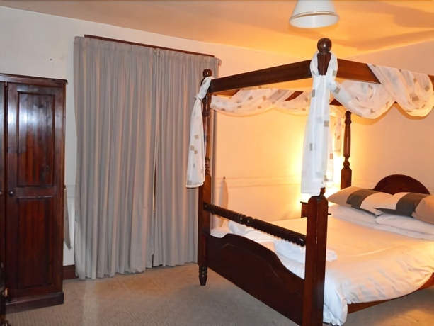 Imagen de la habitación del Hotel The Oaks. Foto 8