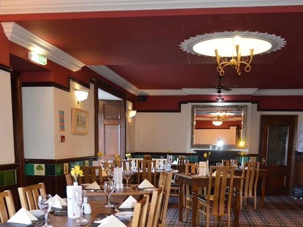 Imagen del bar/restaurante del Hotel The Oaks. Foto 2