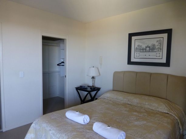 Imagen general del Hotel The Oasis Apartments. Foto 3
