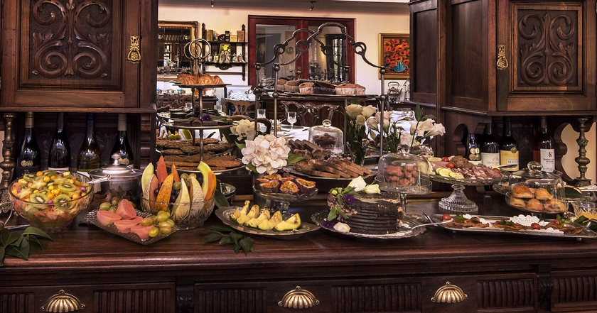 Imagen del bar/restaurante del Hotel The Oasis Boutique. Foto 4