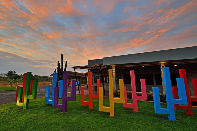 Imagen de los exteriores del Hotel The Oasis Resort, Krabi. Foto 12