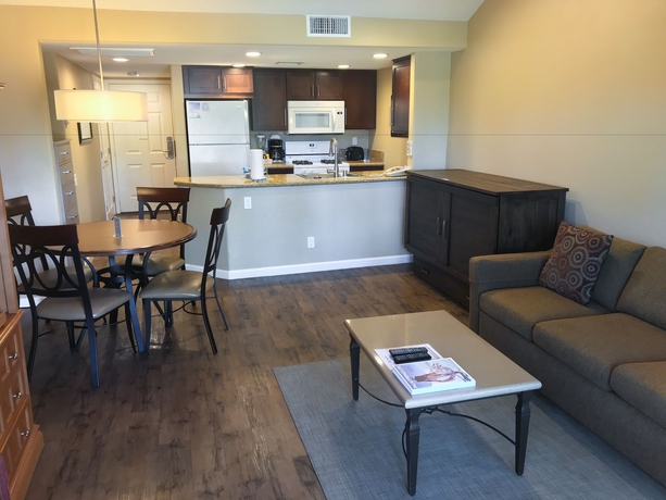 Imagen de la habitación del Hotel The Oasis Resort, Palm Springs. Foto 9