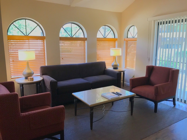 Imagen de la habitación del Hotel The Oasis Resort, Palm Springs. Foto 14