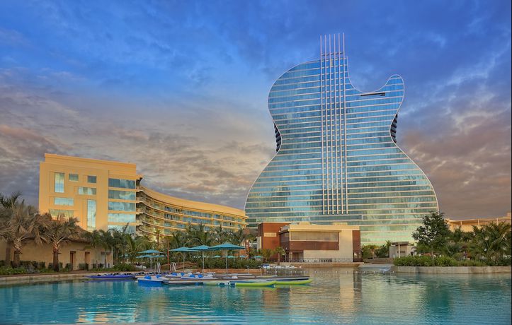 Imagen de los exteriores del Hotel The Oasis Tower at Seminole Hard Rock. Foto 10
