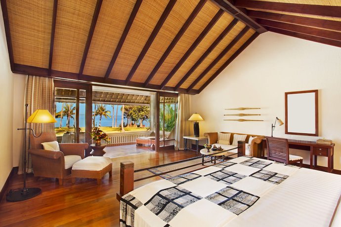 Imagen de la habitación del Hotel The Oberoi Beach Resort, Lombok. Foto 9