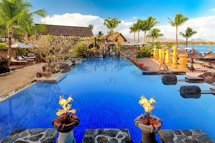 Imagen de la piscina del Hotel The Oberoi Beach Resort, Mauritius. Foto 15