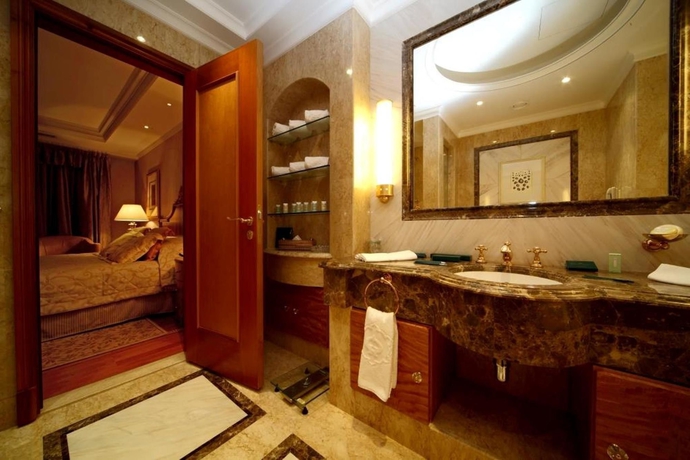 Imagen de la habitación del Hotel The Oberoi, Madina. Foto 5