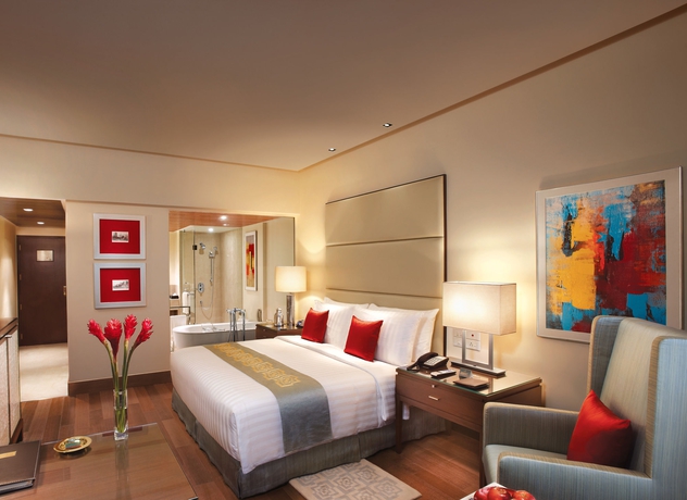 Imagen de la habitación del Hotel The Oberoi Mumbai. Foto 8