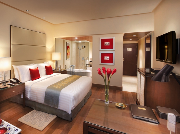Imagen de la habitación del Hotel The Oberoi Mumbai. Foto 9