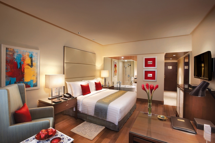 Imagen de la habitación del Hotel The Oberoi Mumbai. Foto 10