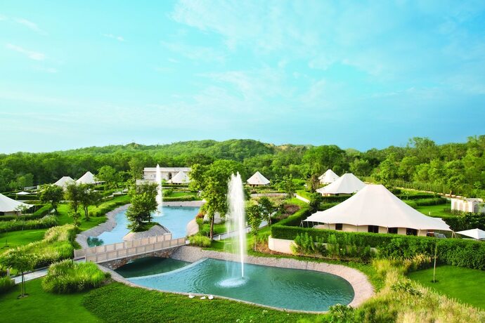 Imagen general del Hotel The Oberoi Sukhvilas Resort & Spa. Foto 1