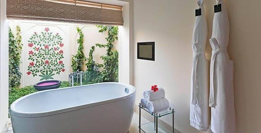 Imagen de la habitación del Hotel The Oberoi Sukhvilas Resort & Spa. Foto 5