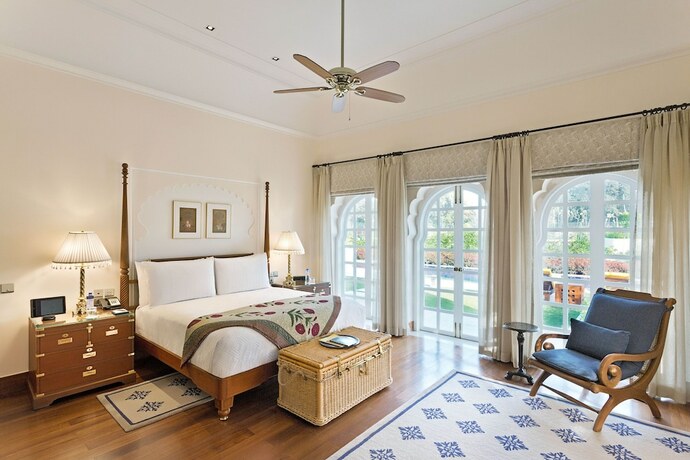 Imagen de la habitación del Hotel The Oberoi Sukhvilas Resort & Spa. Foto 12