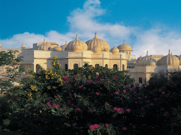 Imagen de los exteriores del Hotel The Oberoi Udaivilas. Foto 15