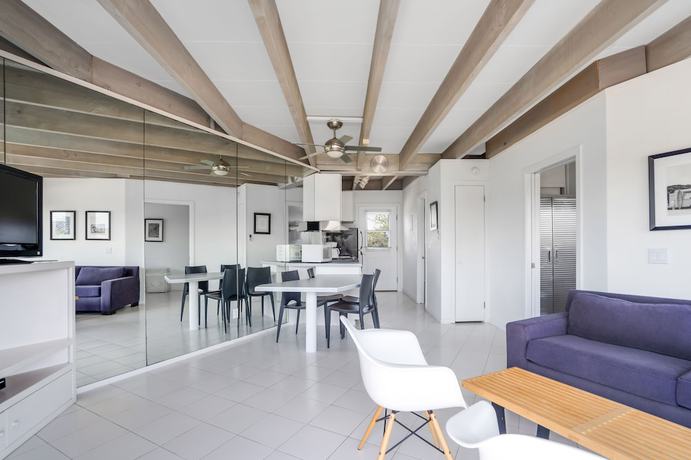 Imagen de la habitación del Hotel The Ocean Colony Beach And Tennis Club. Foto 20