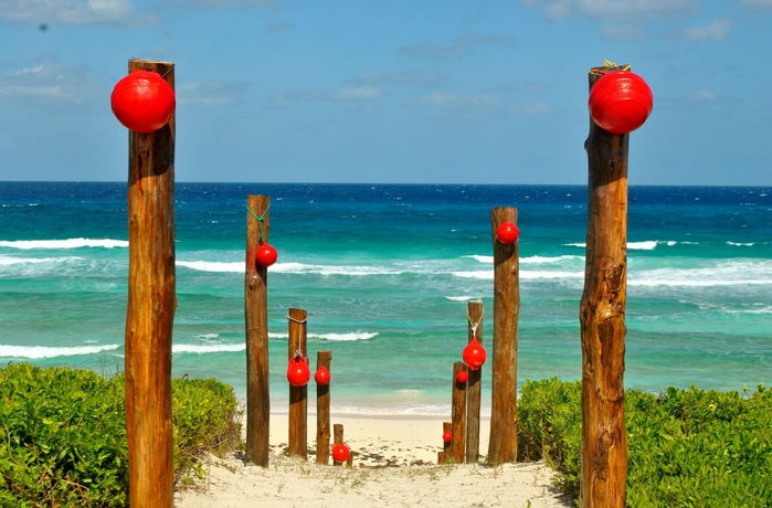 Imagen de los exteriores del Hotel The Ocean Dream Beach Resort. Foto 13