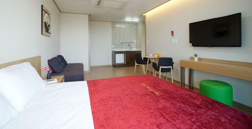 Imagen de la habitación del Hotel The Ocean Hill. Foto 5