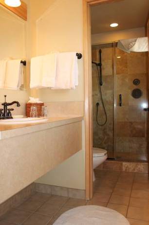 Imagen de la habitación del Hotel The Ocean Lodge. Foto 10