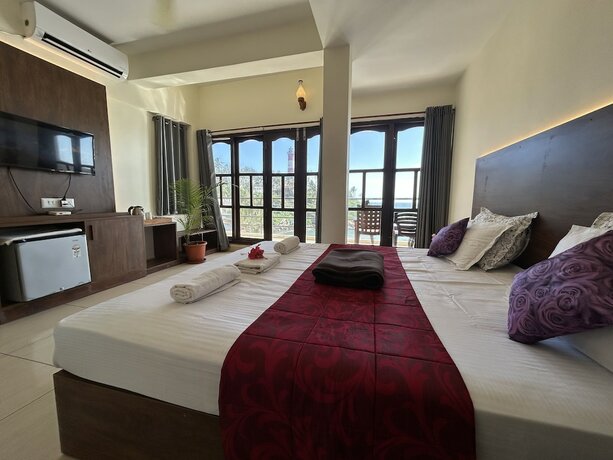 Imagen general del Hotel The Ocean Park Beach Resort. Foto 1