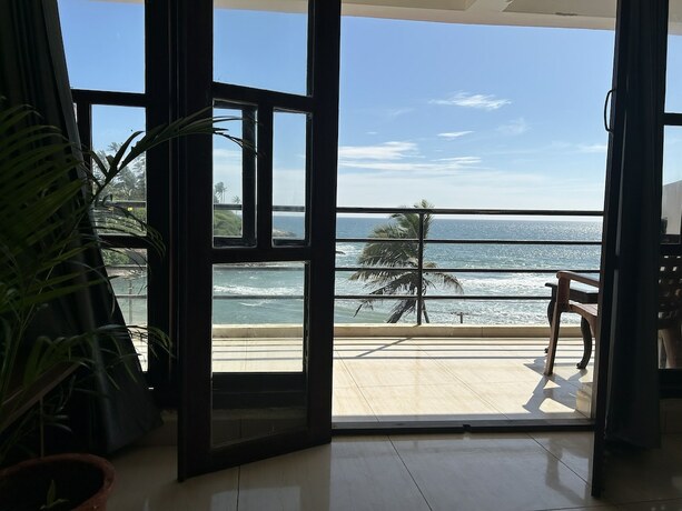 Imagen general del Hotel The Ocean Park Beach Resort. Foto 13