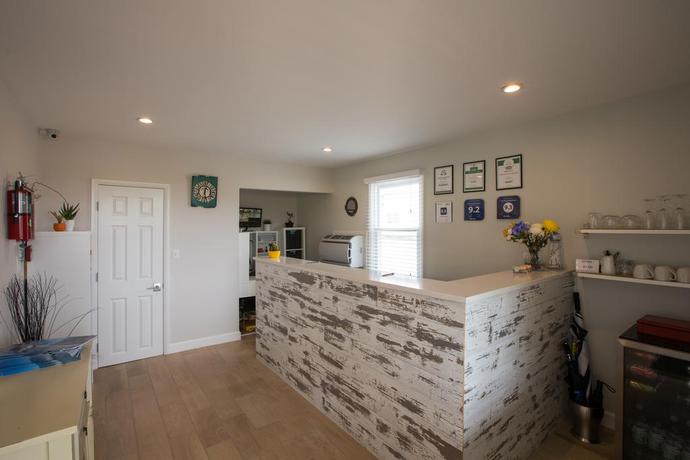 Imagen de los interiores del Hotel The Ocean Resort Inn. Foto 8