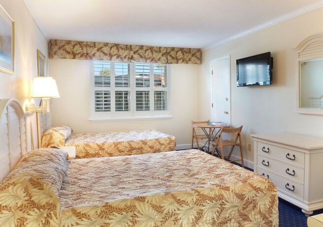 Imagen de la habitación del Hotel The Oceanfront Litchfield Inn. Foto 13