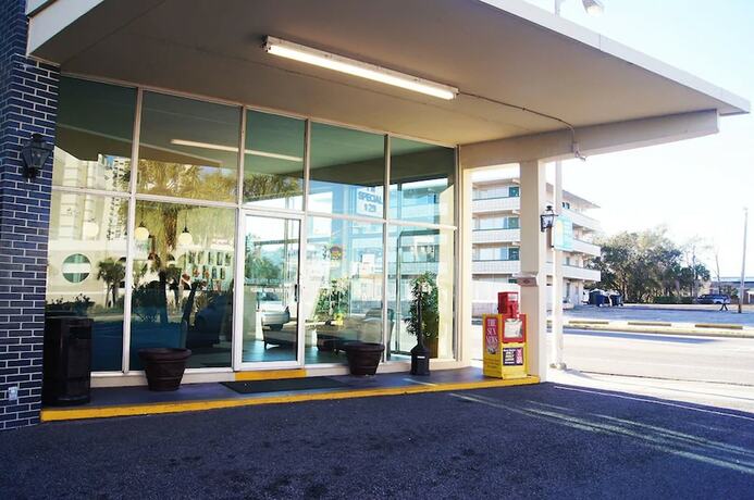 Imagen general del Hotel The Oceanfront Viking Motel. Foto 4