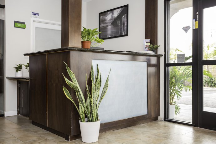 Imagen de los interiores del Hotel The Oceanside. Foto 16