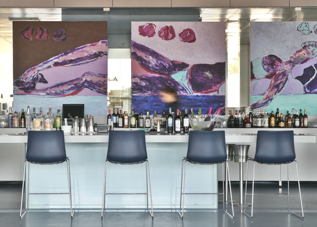 Imagen del bar/restaurante del Hotel The Oitavos. Foto 6