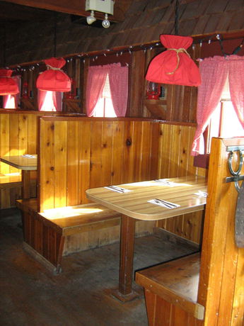 Imagen del bar/restaurante del Hotel The Ol' Frontier. Foto 7