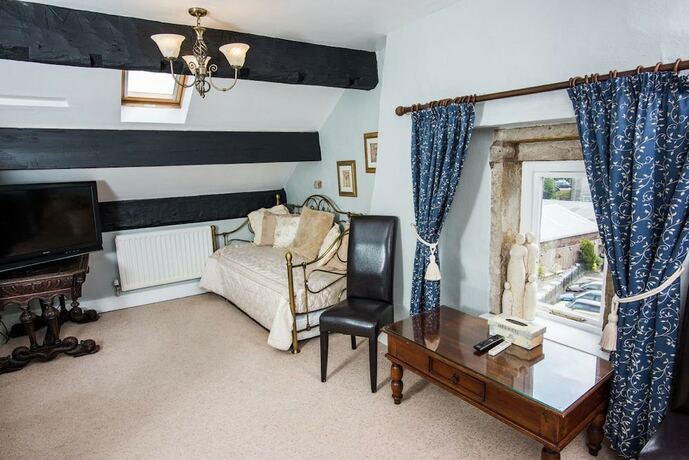 Imagen general del Hotel The Old Bell Inn, Oldham. Foto 6