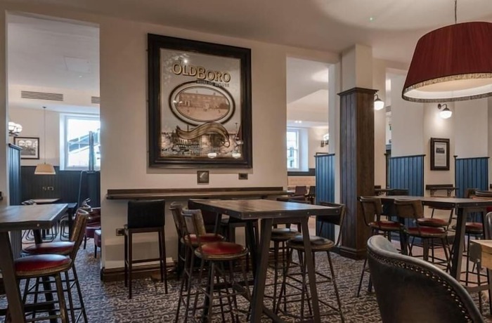 Imagen del bar/restaurante del Hotel The Old Borough by Wetherspoon. Foto 5