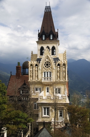 Imagen general del Hotel The Old England Manor. Foto 1