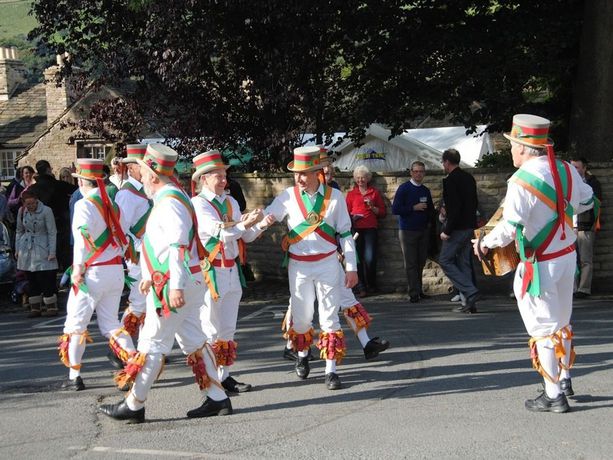 Imagen de los exteriores del Hotel The Old Hall Inn. Foto 9