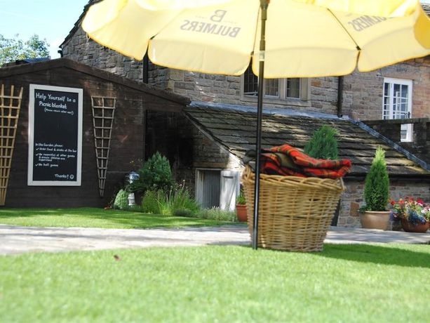 Imagen de los exteriores del Hotel The Old Hall Inn. Foto 11