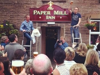 Imagen de los exteriores del Hotel The Old Hall Inn. Foto 14