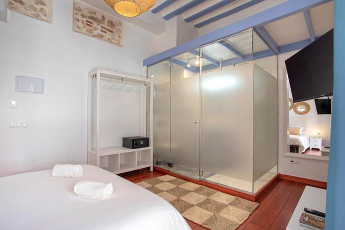 Imagen de la habitación del Hotel The Old House Marbella. Foto 2