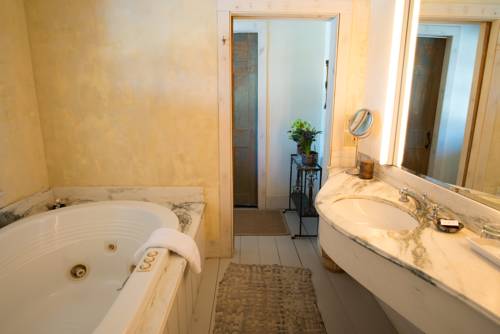 Imagen de la habitación del Hotel The Old Inn On The Green. Foto 3