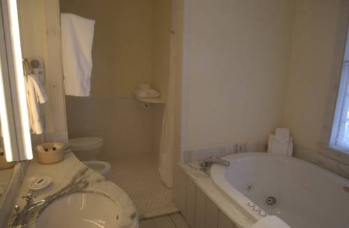 Imagen de la habitación del Hotel The Old Inn On The Green. Foto 5
