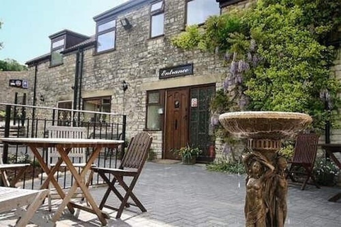 Imagen de los exteriores del Hotel The Old Malt House, Bath. Foto 17